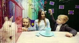 перформанс Сон Алисы или как победить Бармаглота в Оренбурге фото 0